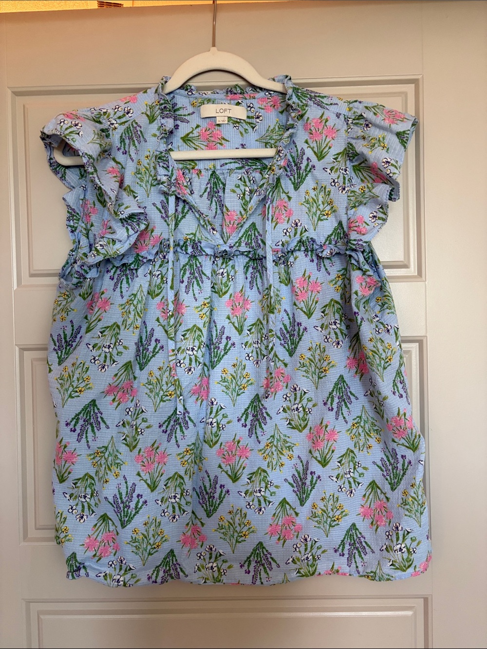 LOFT Blue Floral Ruffle Sleeve